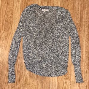 Black/white thin sweater